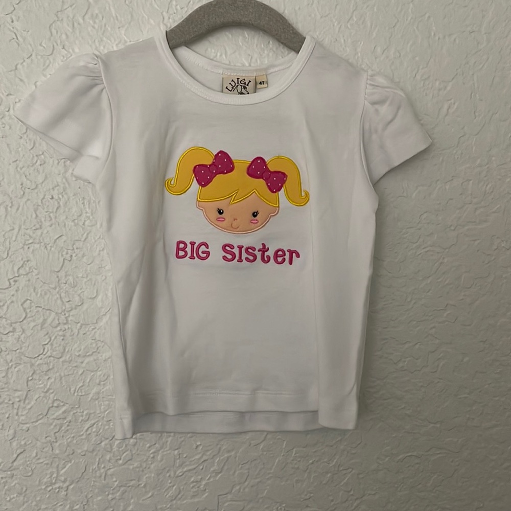 Big Sister tee 🩷💛🤍 - NWT
